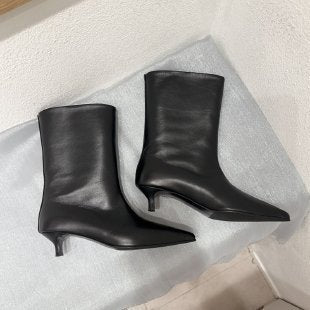 Damen elegante Stiefeletten mit spitzem Zehenbereich und geschmeidiger Lederoberfläche EB