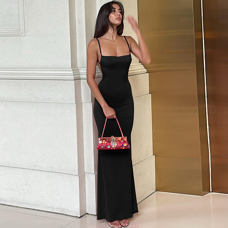 Damen Figurbetontes Langkleid mit schmalen Spaghetti-Trägern EB