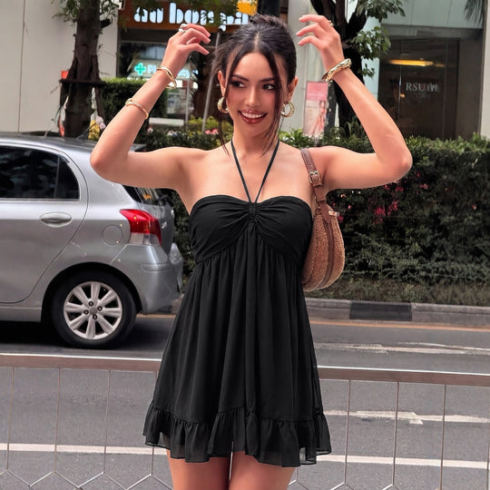 Damen Halter Kleid mit voluminösem Rock und eleganten Rüschendetails EB