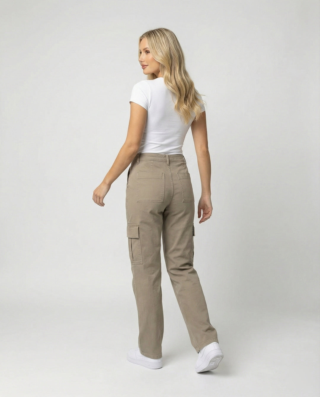 Damen hochgeschnittene Workwear-Cargohose aus robustem Baumwolltwill mit geradem Bein und aufgesetzten Klapptaschen EB