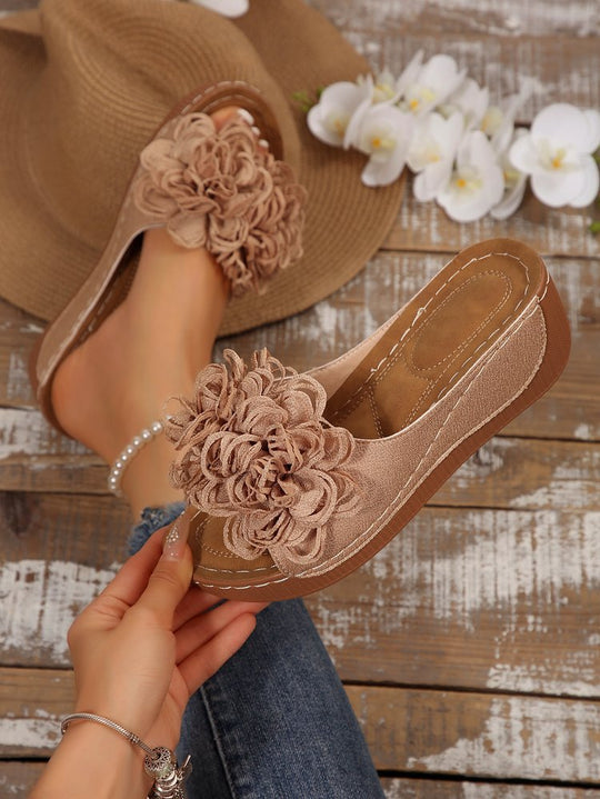 Damen Pantoletten mit floralen Applikationen und rutschfester Sohle EB