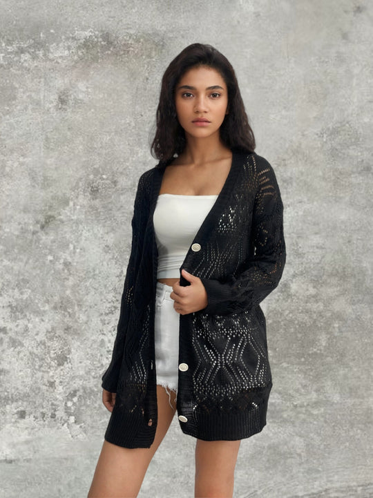 Damen Strickjacke mit feinem Lochmuster und eleganten Knopfdetails EB