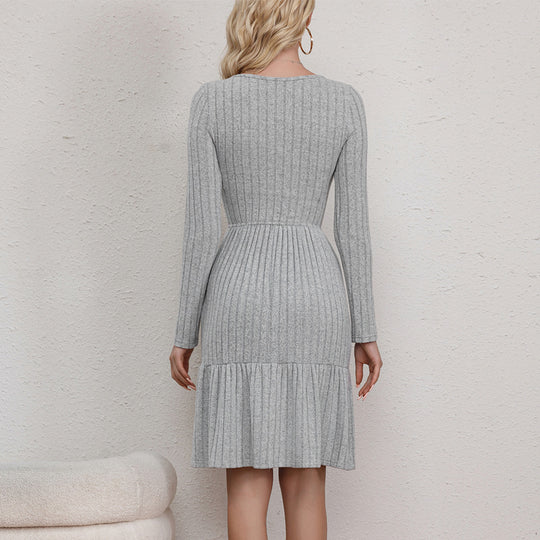 Damen Strickkleid mit Faltenrock und langen Ärmeln EB