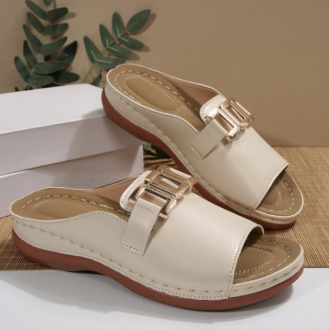 Damen Elegante Mules mit modischem Goldakzent und komfortablem Fußbett EB
