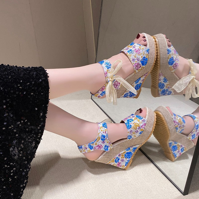 Damen Wedge-Sandalen mit floralem Druck und transparenter Schleifenverzierung EB