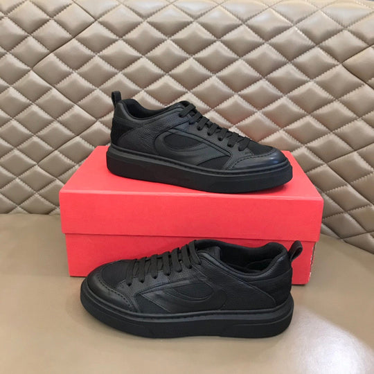 Damen Sneakers mit stoßdämpfender Laufsohle und strukturiertem Obermaterial EB