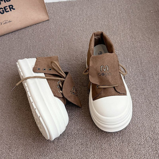 Damen Hochformat Sneakers mit modischem Veloursleder und robustem Plateau EB