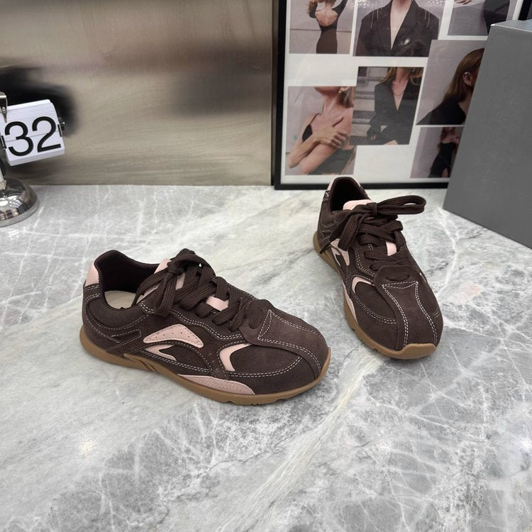 Damen sportliche Sneaker mit atmungsaktivem Obermaterial und rutschfester Sohle EB