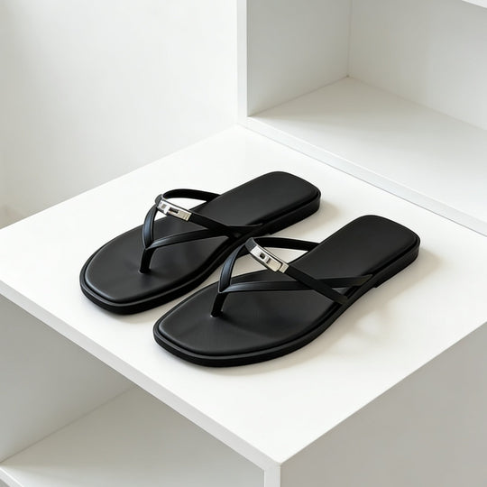 Damen Elegante Flip-Flops mit glänzenden Akzenten EB