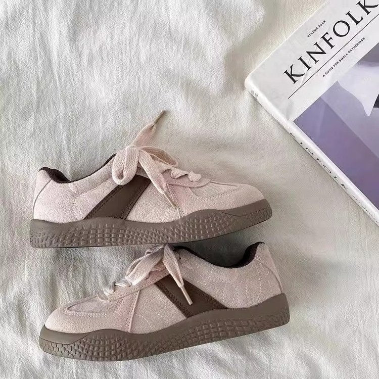 Damen Sneakers mit weichem Veloursleder und modischem Design EB