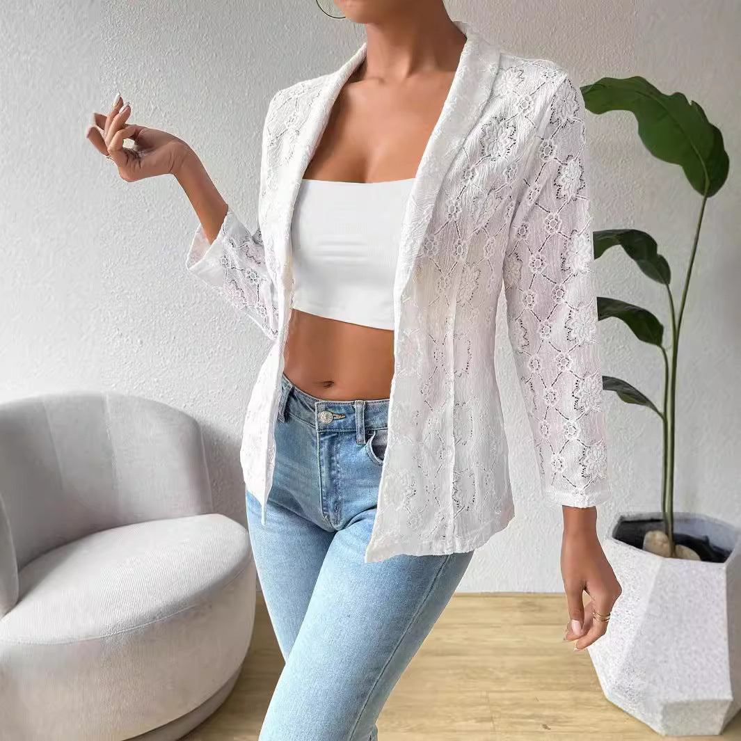 Damen Spitzenblazer mit romantischem Design und schmeichelhaftem Schnitt EB