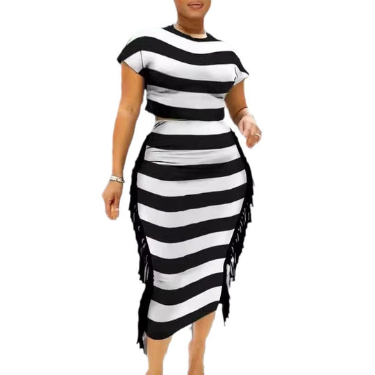 Damen modisches Maxi-Kleid mit Streifenmuster und Fransen EB