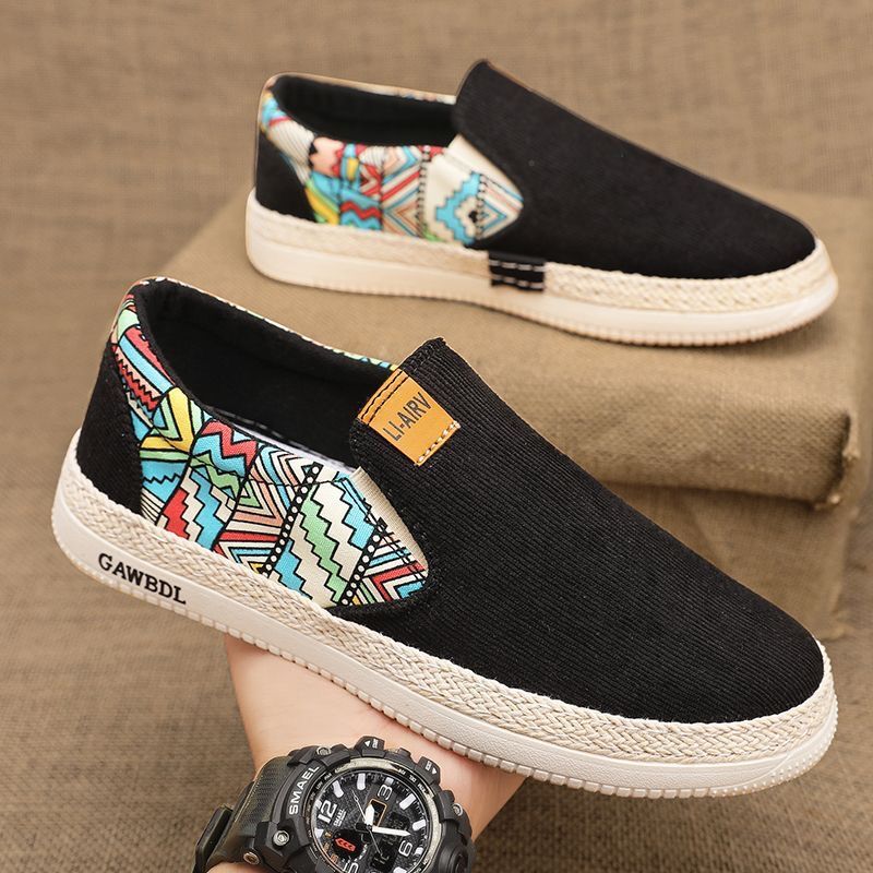 Damen Freizeit Slip-On Schuhe mit buntem Musterdetail EB