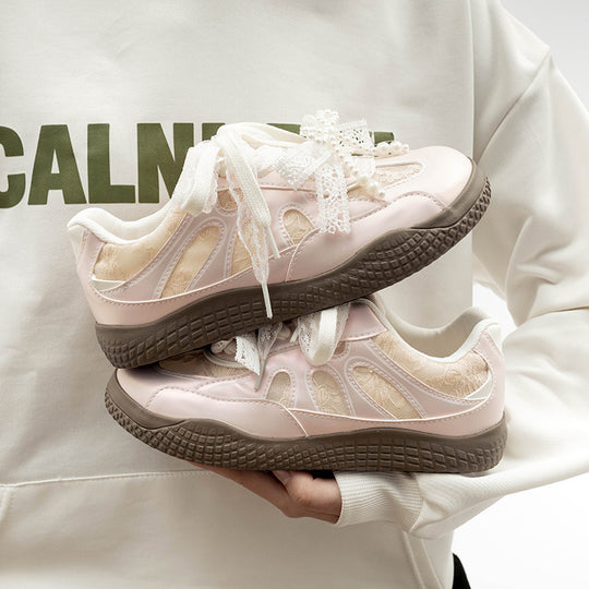 Damen Sportliche Sneaker mit floralen Details und feiner Spitze EB