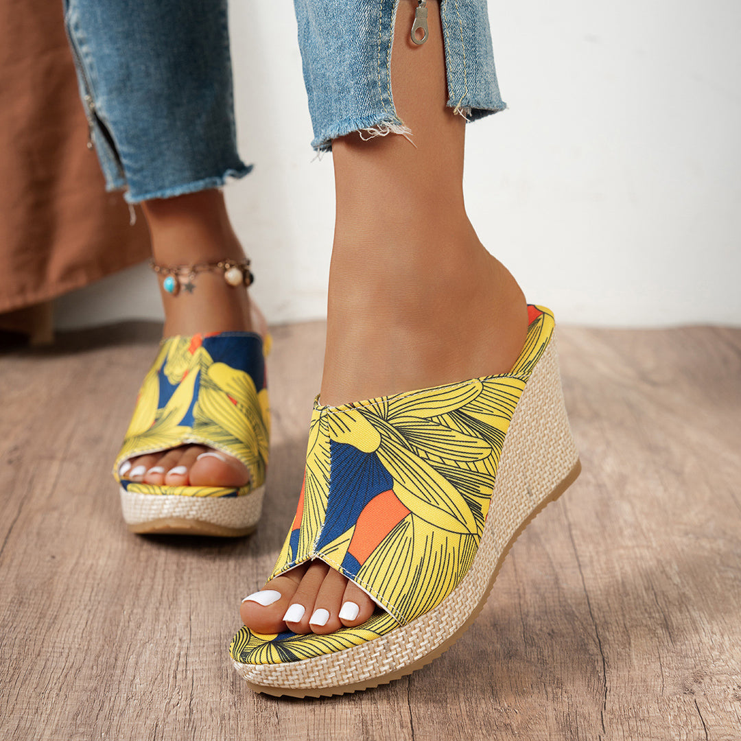 Damen Plateau-Mules mit floralem Design und bequemer Sohle EB