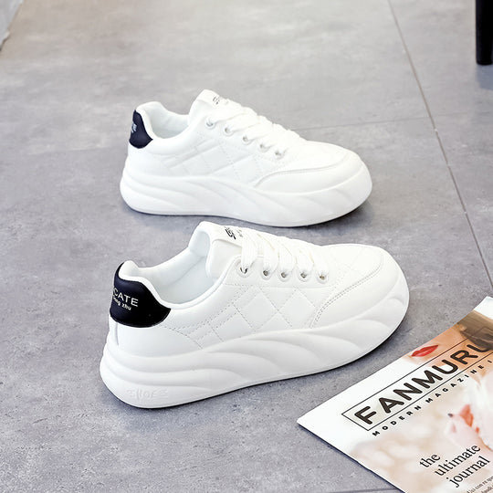 Damen Sneaker mit bequemer dämpfender Sohle und stylischem Design EB