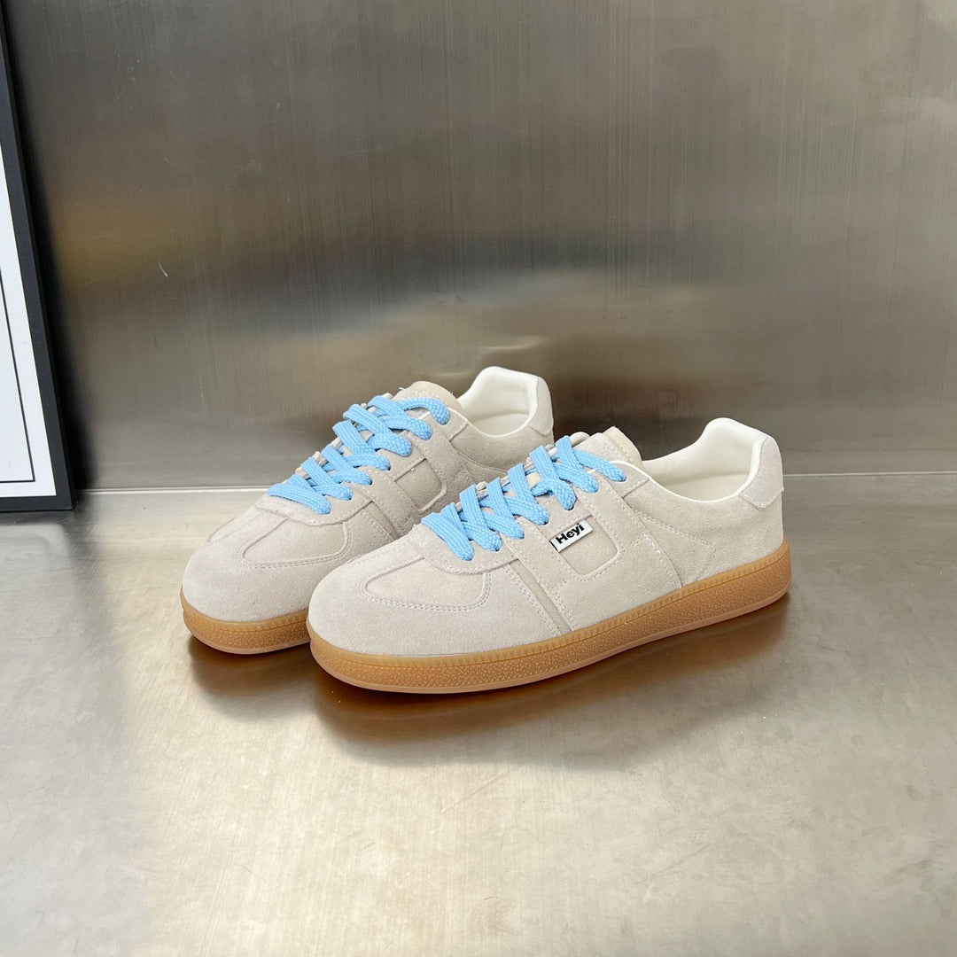 Damen Sportliche Sneaker aus weichem Wildleder mit modischem Schnürdesign EB