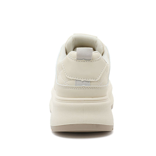 Damen Sportliche Sneaker mit modernem Schnitt und dämpfender Sohle EB