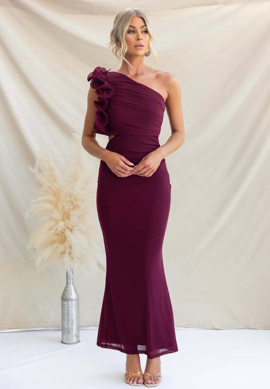Damen Elegantes Rüschen-Maxikleid mit einem schulterfreien Design und figurbetontem Schnitt EB
