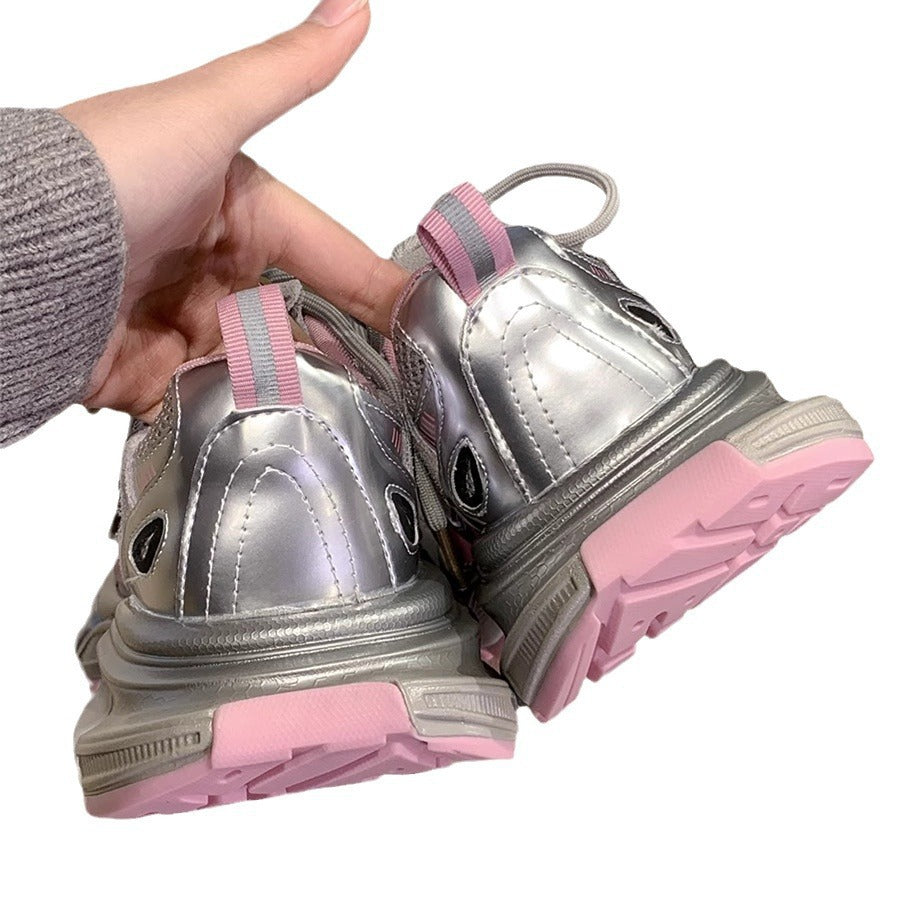 Damen Sportliche Sneakers mit Mesh-Obermaterial und reflektierenden Akzenten EB