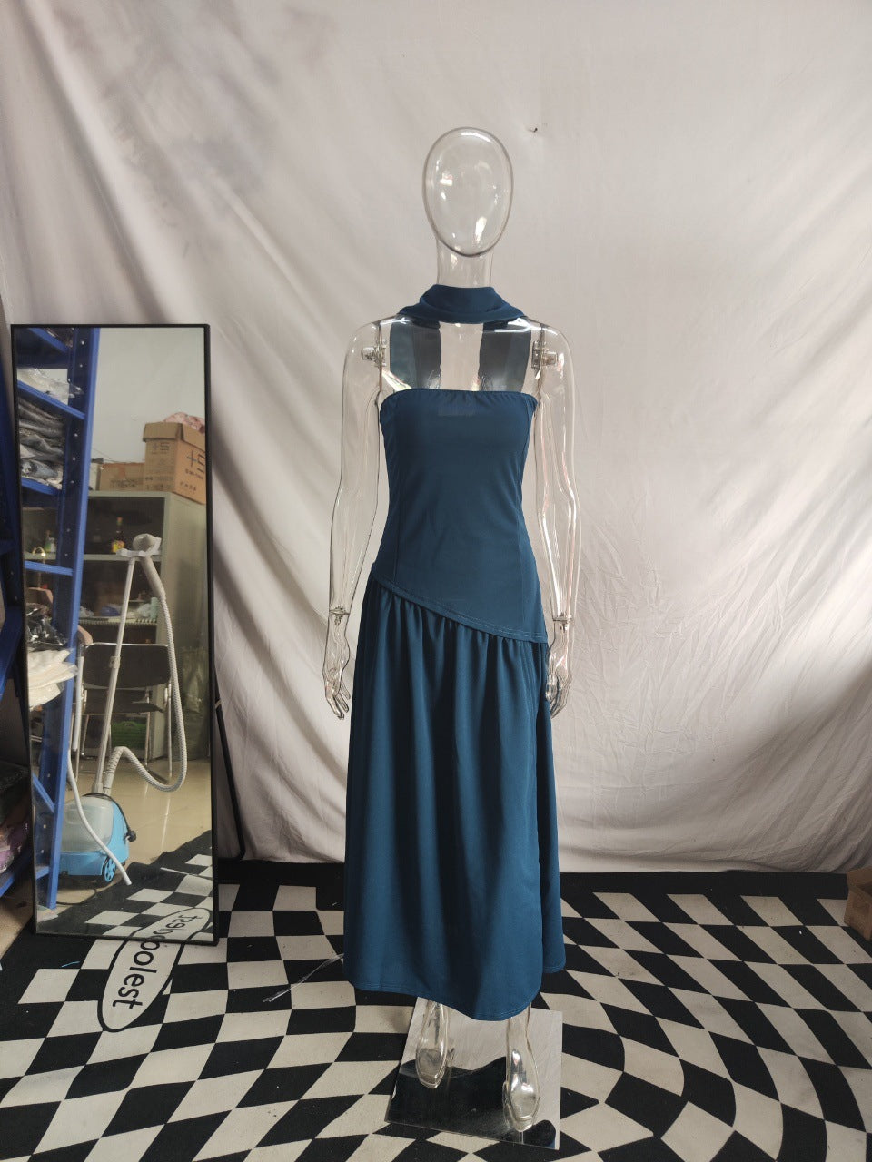 Damen Maxikleid mit schulterfreiem Design und dekorativem Wickelausschnitt EB
