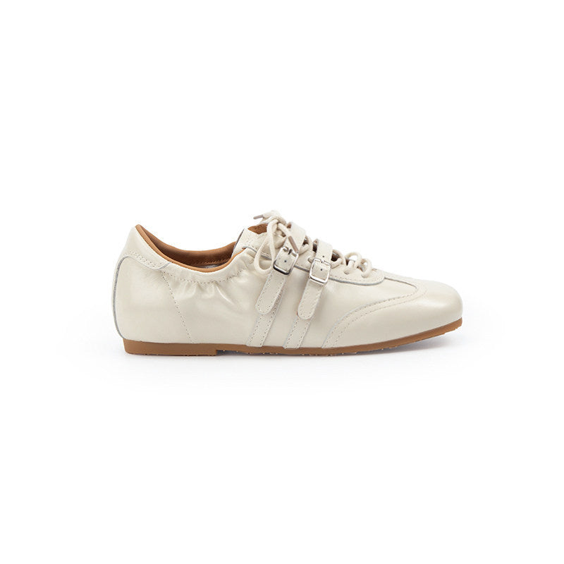 Damen Sneaker mit Schnallenakzenten und weicher Oberflächenstruktur EB