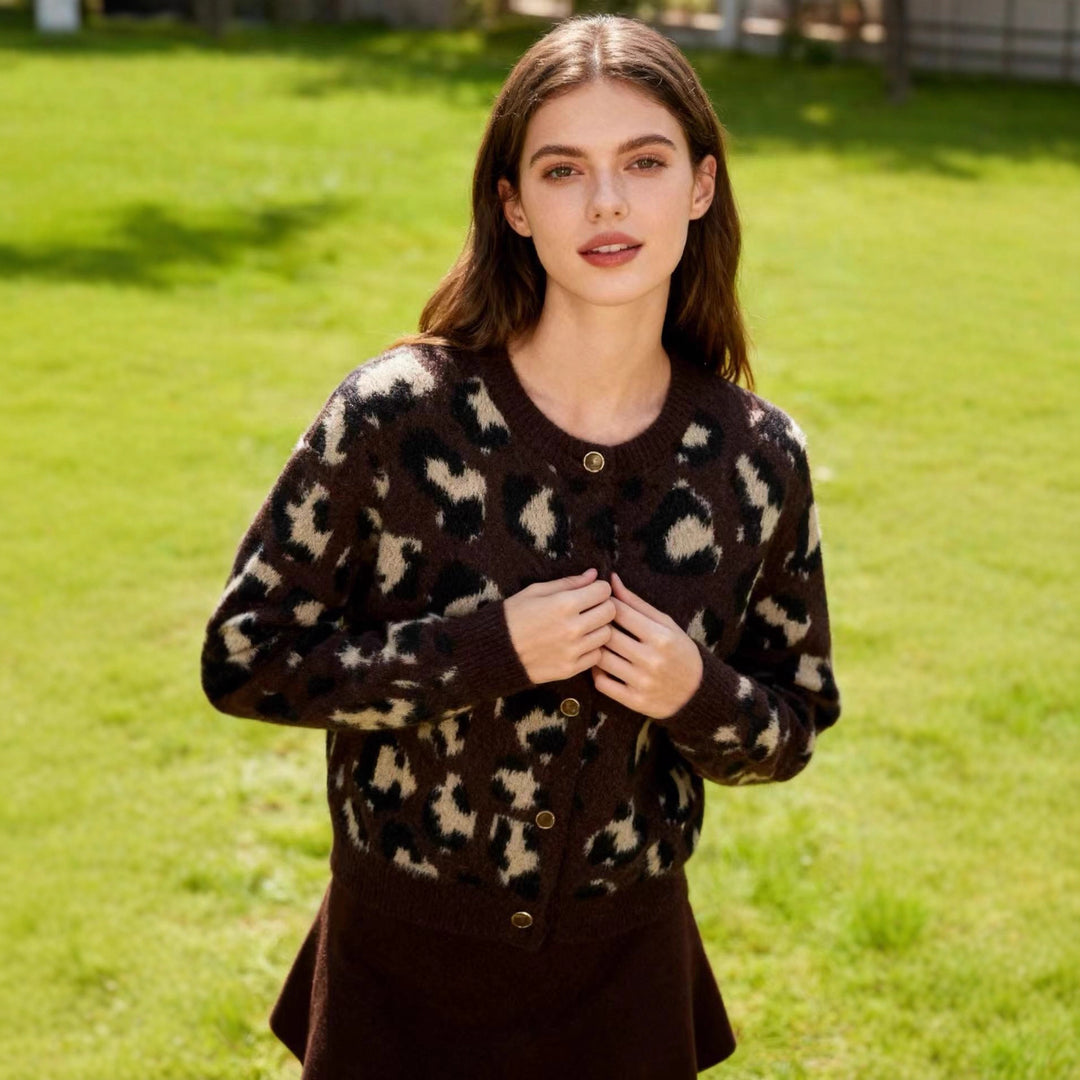 Damen nan kuschelige Strickjacke mit Leopardenmuster, Rundhalsausschnitt und durchgehender Knopfleiste EB