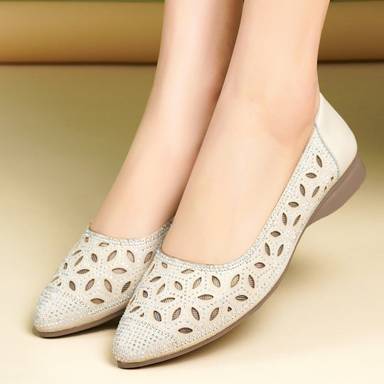 Damen Luftige Ballerinas mit verziertem Lochdesign und gemütlichem Fußbett EB