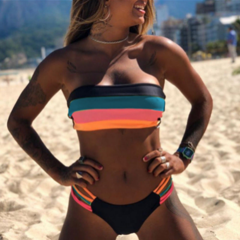 Damen Bandeau-Bikini mit modischen Querstreifen und elegantem Schnitt EB