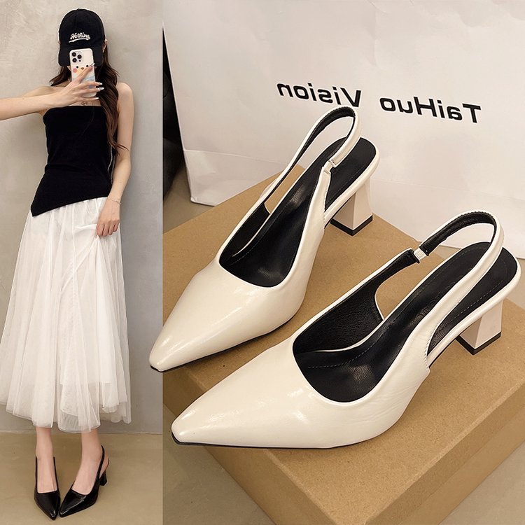 Damen Slingback-Pumps mit elegantem Design und stilvollem Blockabsatz EB