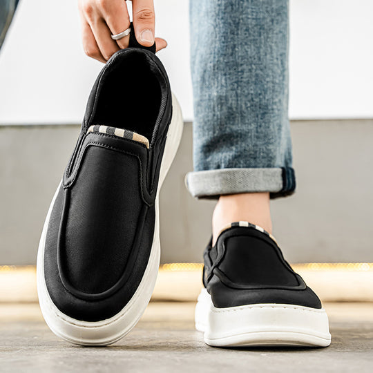 Damen Slip-On Sneakers mit elastischem Einstieg und rutschfester Sohle EB