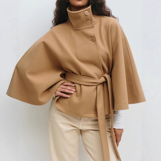 Damen nan weite Cape-Jacke mit Stehkragen, verdeckter Knopfleiste und Bindegürtel EB