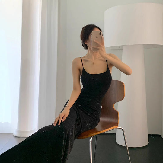 Damen Glamouröses Maxikleid mit eleganten Spaghetti-Trägern und ausgestelltem Saum EB