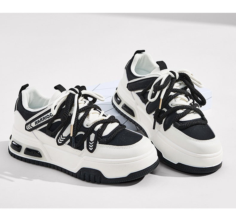 Damen Sportliche Sneakers mit dämpfenden Elementen und robuster Sohle EB