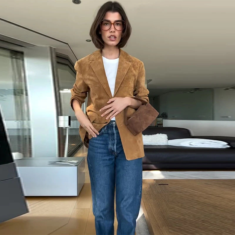 Damen Wildlederblazer mit eleganter Schnittführung und hochwertigen Details EB