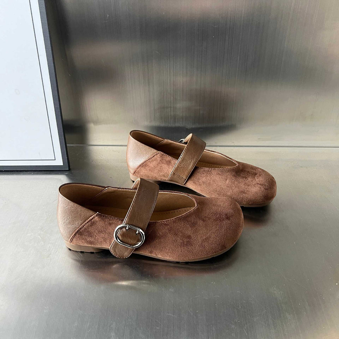 Damen Mokassins mit elegantem Riemen und hochwertiger Veloursoberfläche EB