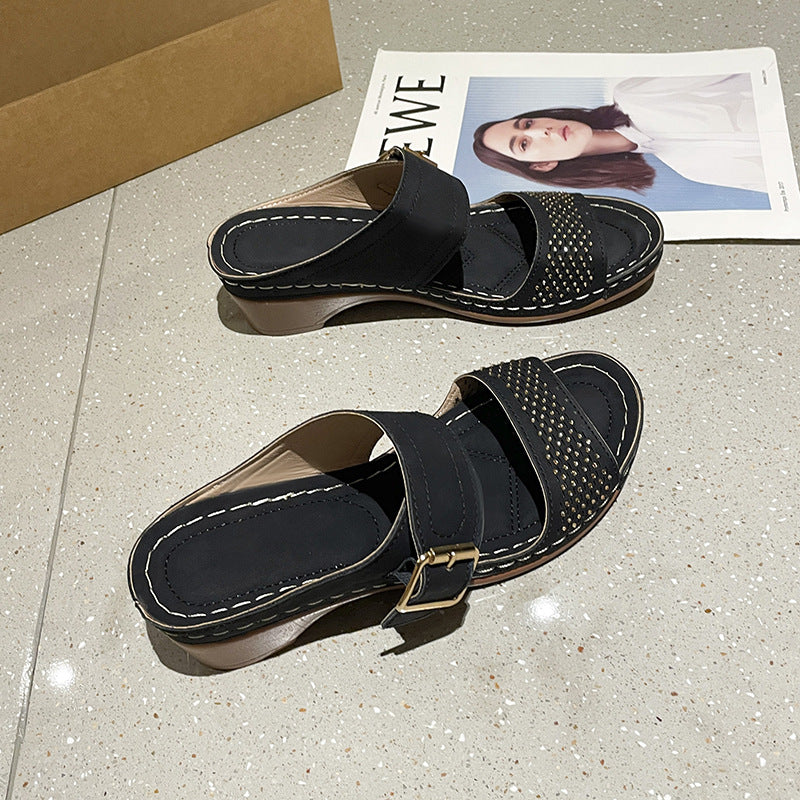 Damen Komfortable Clogs mit hochwertiger Schnallenverzierung EB
