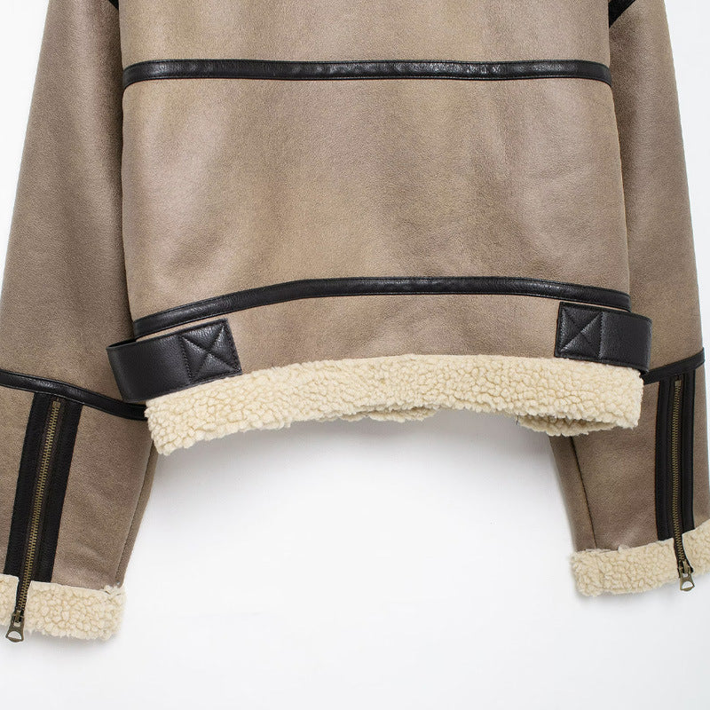 Damen Modische Übergangsjacke aus hochwertigem Kunstleder mit Teddyfell-Kragen und praktischen Taschen EB