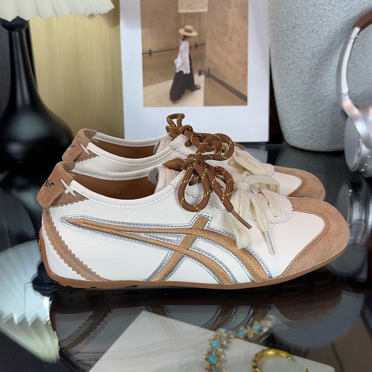 Damen Sneakers mit modischem Design und bequemem Schnürverschluss EB
