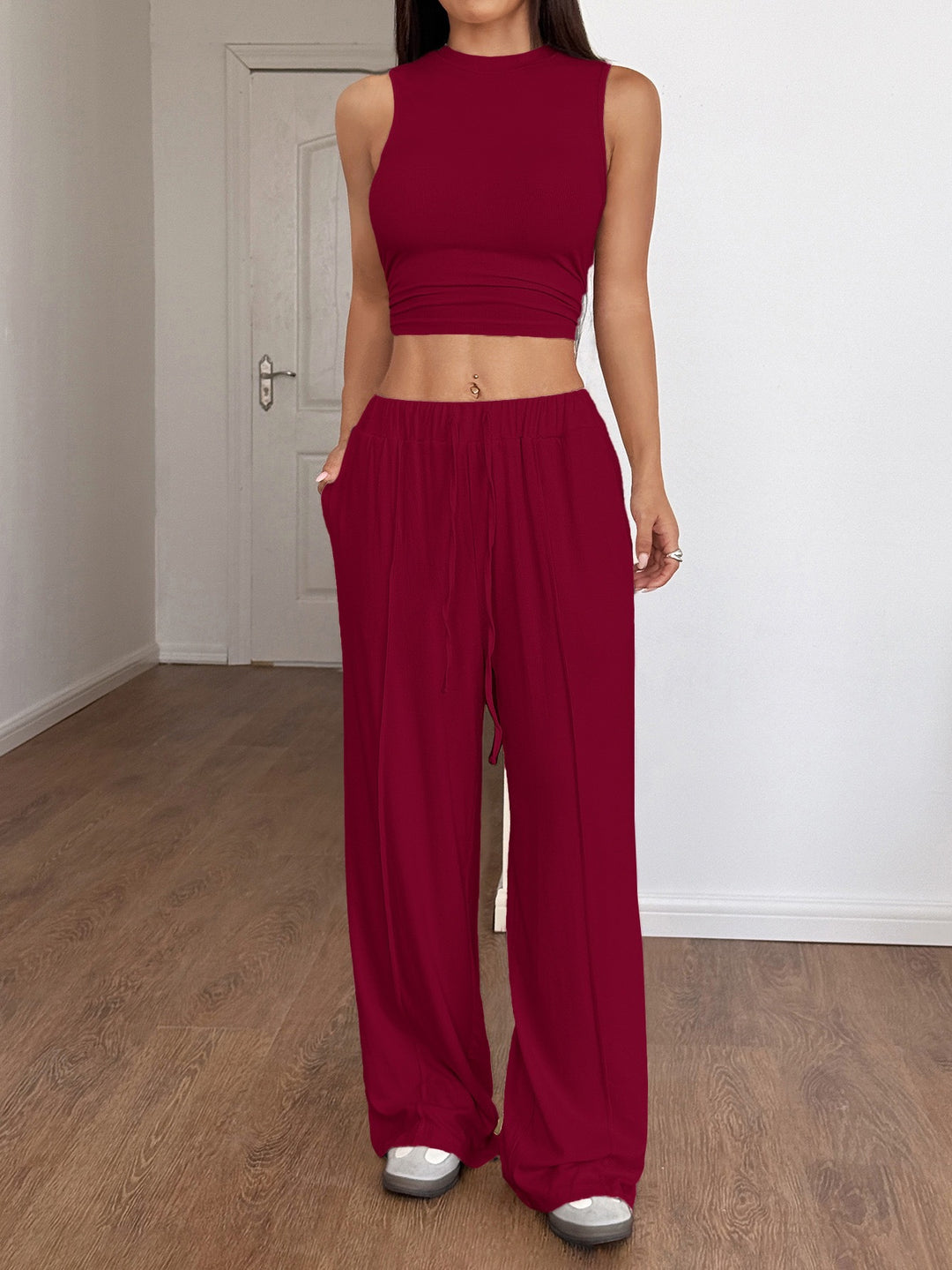 Damen Lounge-Set mit ärmellosem Oberteil und weiten Hosen EB
