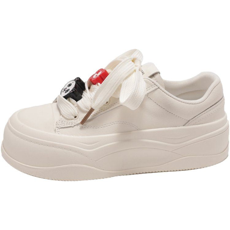 Damen Sneaker mit einzigartigem Design und dekorativen Schnürakzenten EB