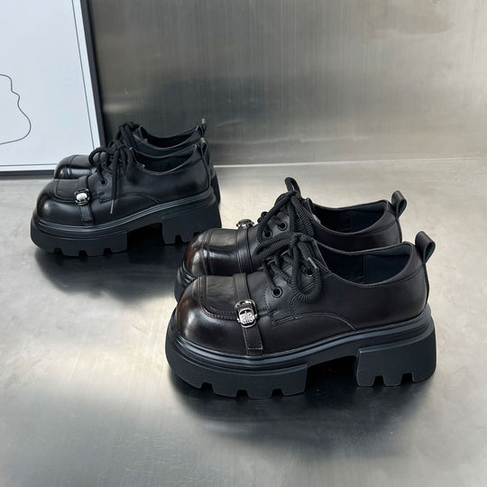 Damen Chunky Sneakers mit robustem Sohlenprofil und modischem Design EB
