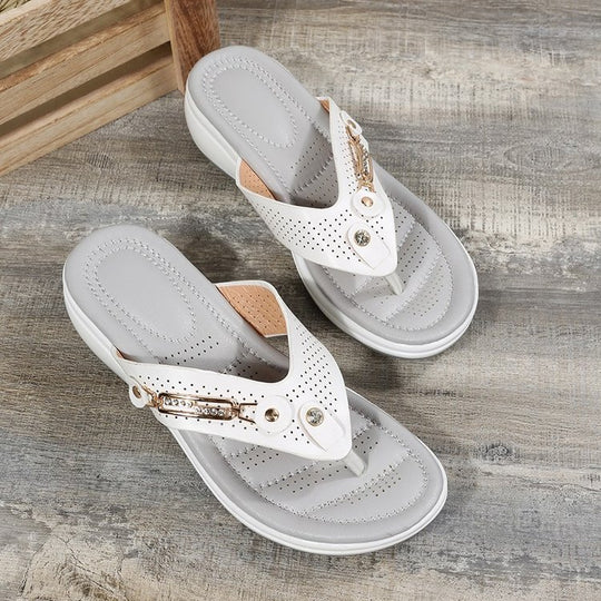 Damen Komfortable Zehentrenner-Sandalen mit modischem Verschluss und gepolstertem Fußbett EB