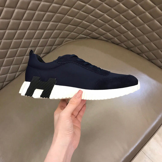 Damen Sportliche Sneakers mit atmungsaktiver Mesh-Oberfläche und robuster Profilsohle EB