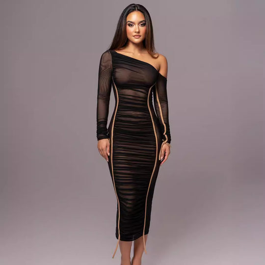 Damen figurbetontes Kleid mit asymmetrischem Ausschnitt und raffinierten Raffungselementen EB
