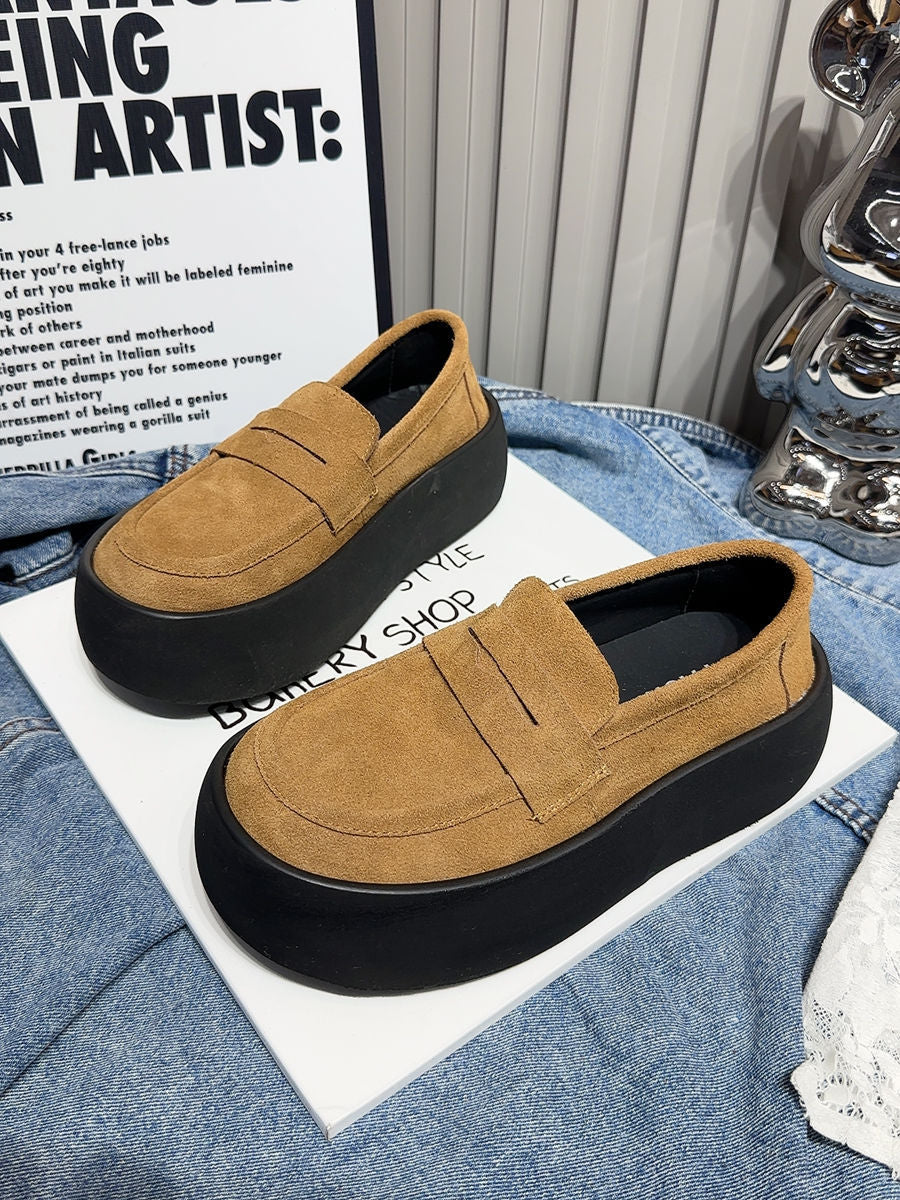 Damen modische Slipper mit extravaganter Plateau-Sohle EB