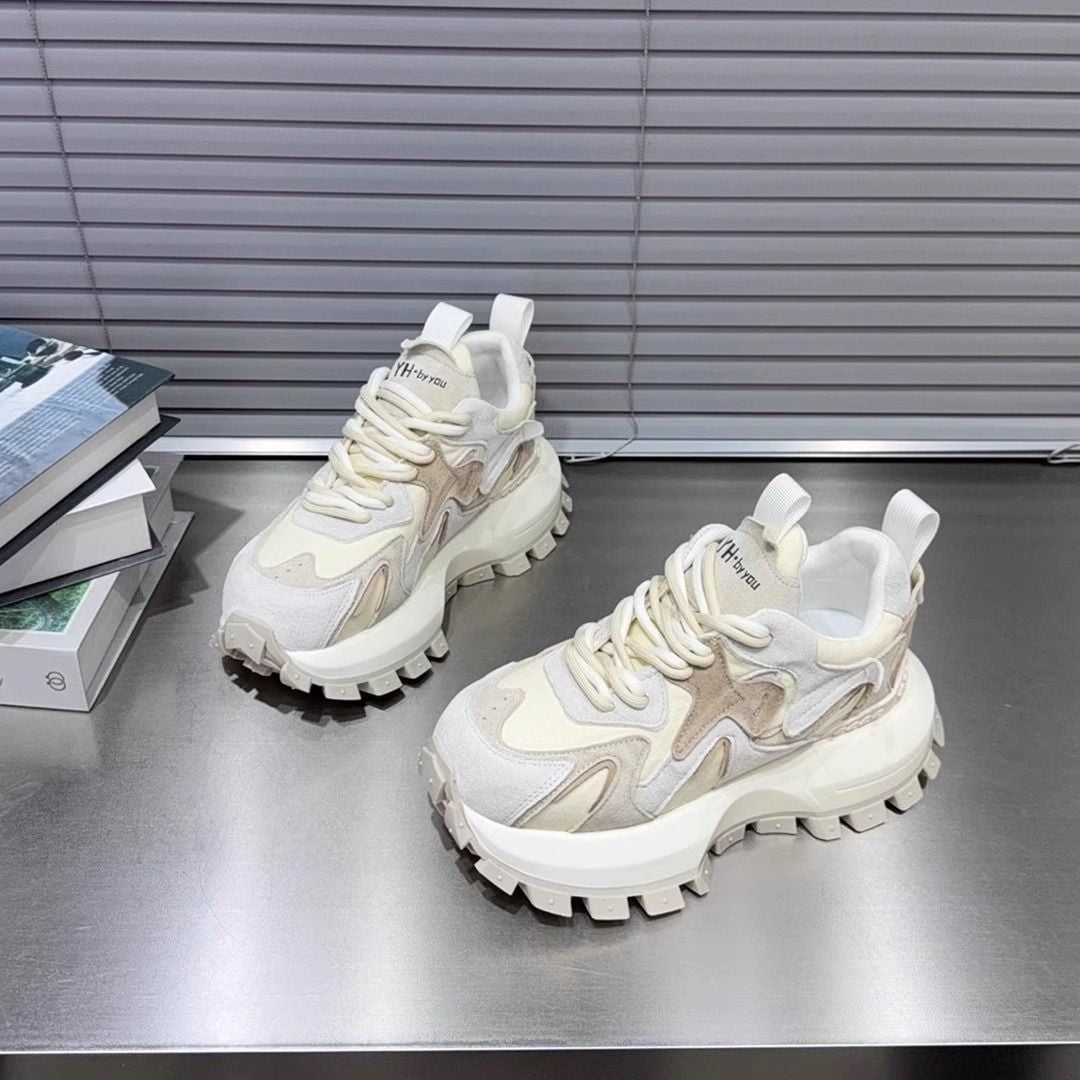 Damen Chunky Sneakers mit ausgeprägter Profilsohle und atmungsaktiver Oberflächenstruktur EB