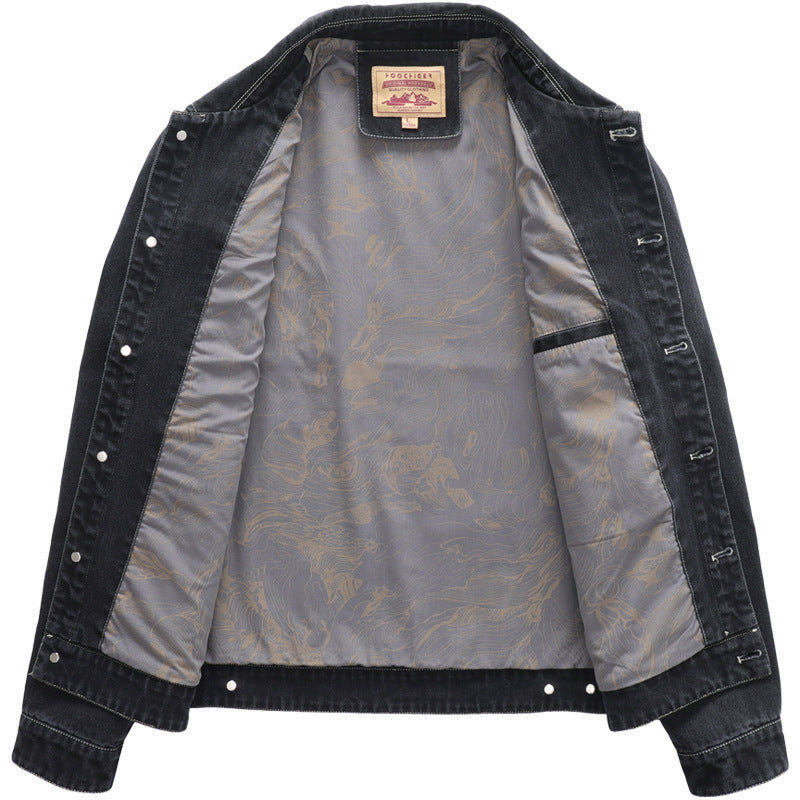 Herren Jeans-Truckerjacke mit Stickdetail und aufgesetzten Taschen EB