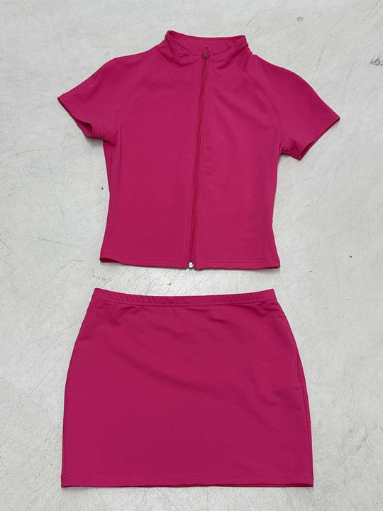Damen sportliches Set mit kurzem Oberteil und Rock EB
