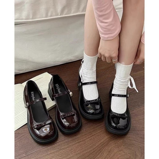 Damen Modische Mary Jane Pumps mit auffälliger Schnalle und bequemem Absatz EB